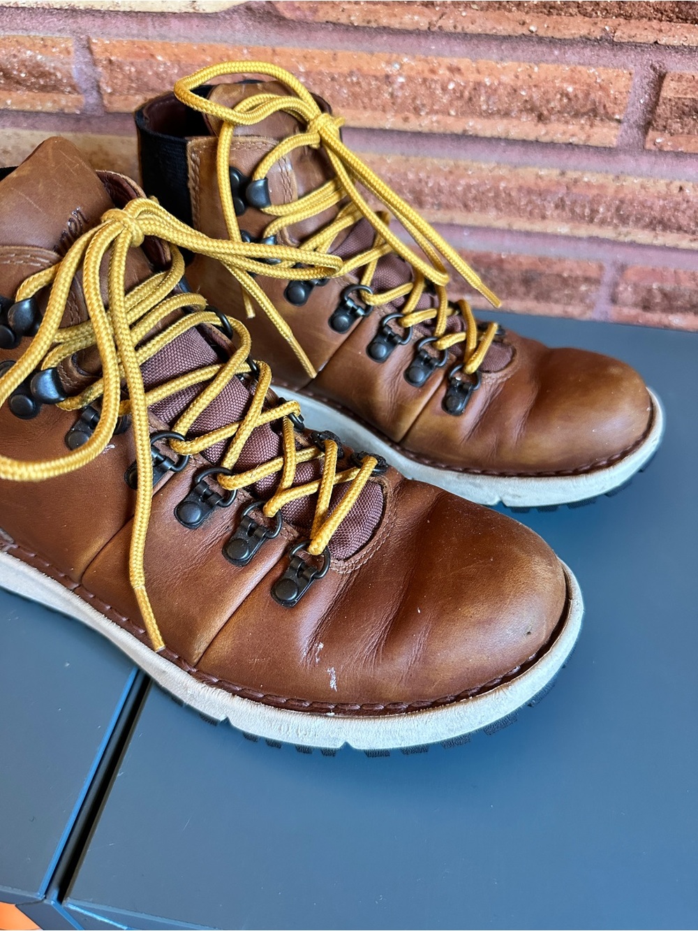 Danner Vertigo 917 Women’s Leather Hiking Boots in the Cathay Spice
